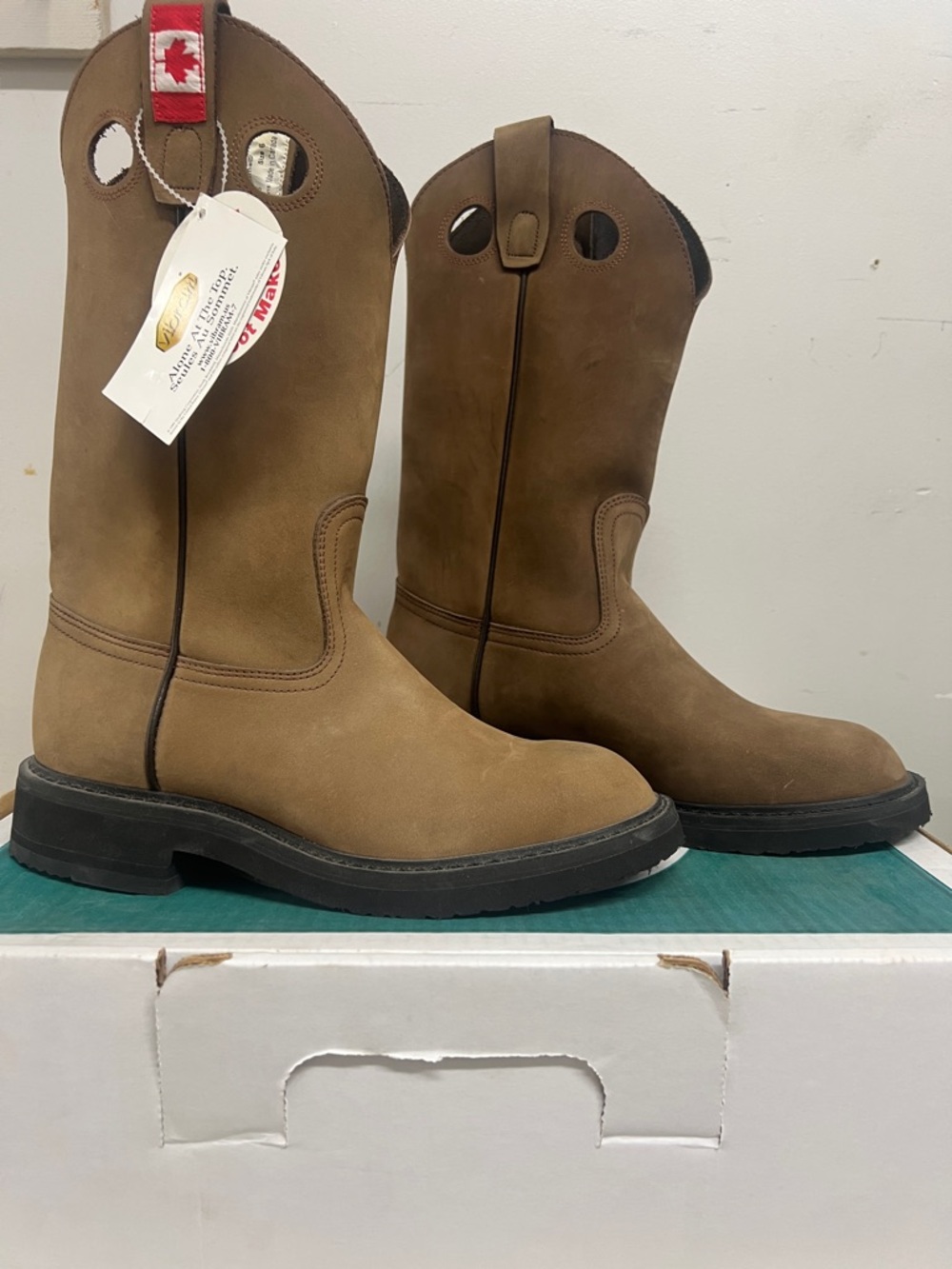 Canada West #8115 Men’s Crazy Goucho Plain Toe Pull On Boot